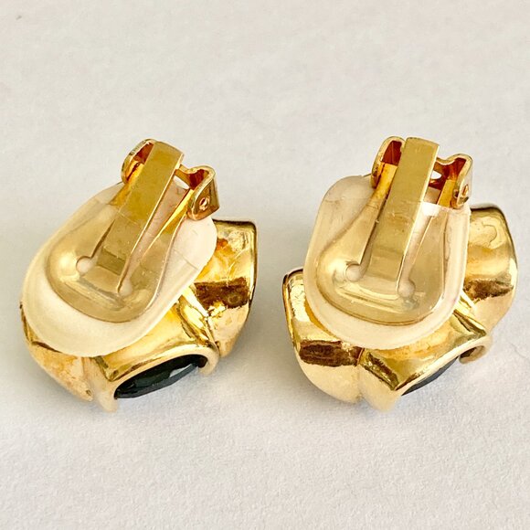 Vintage Montana Blue Glass Clip On Earrings Jeweled Cut Gold Plated Huggie 70s - Picture 4 of 9